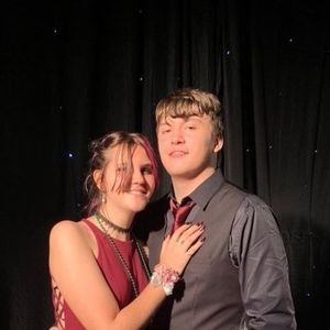 Meet your Posher, Izzie